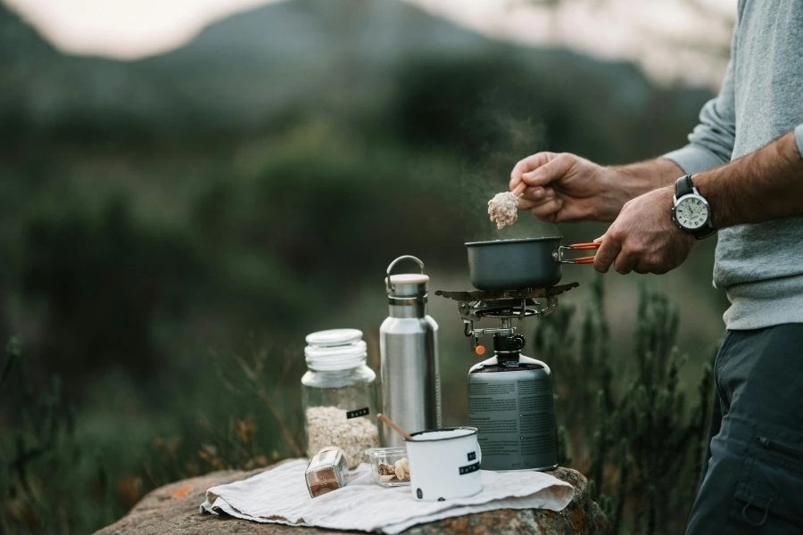 Budget camping tips and cheap camping gear guide